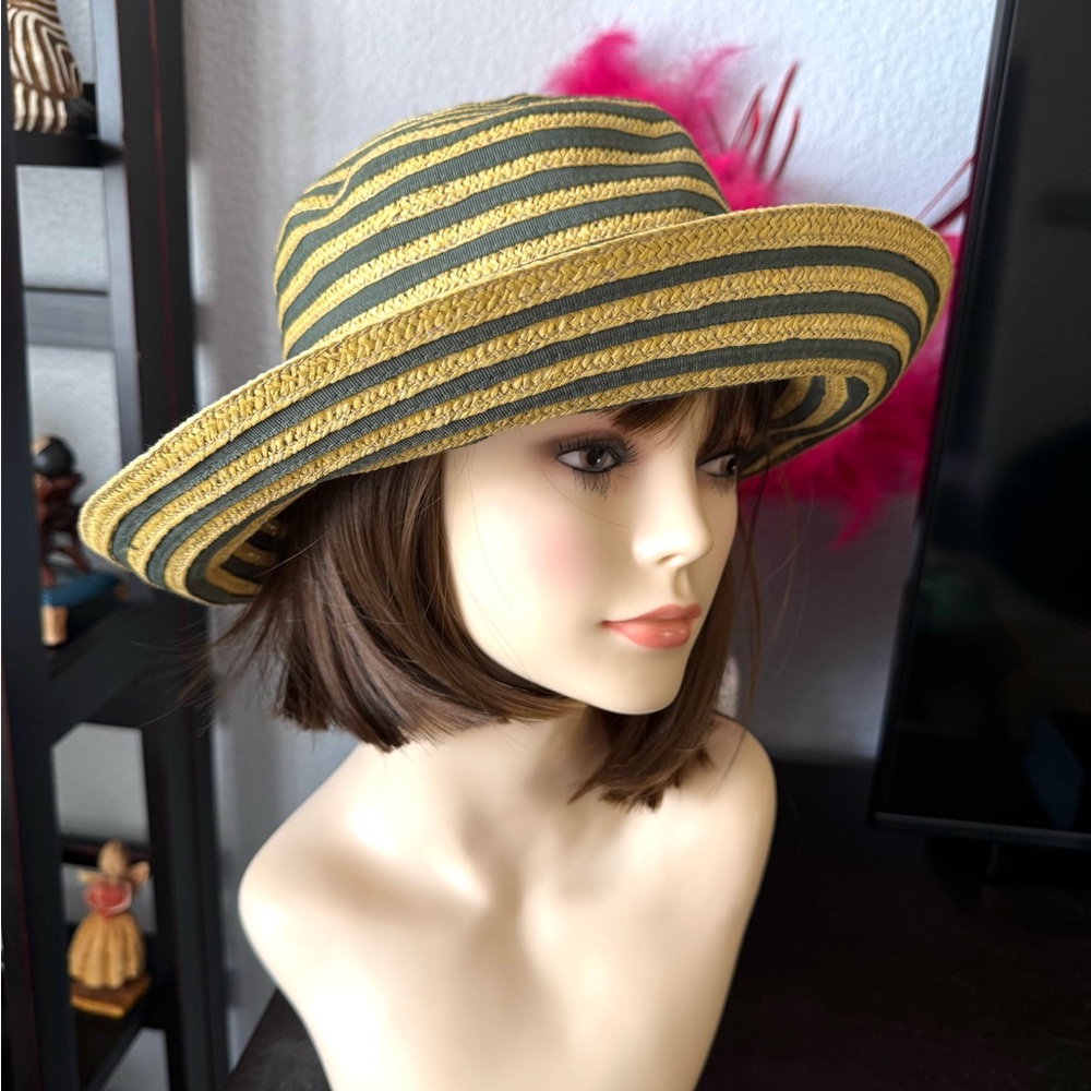 Liz Claiborne Striped Gold and Green Woven Hat